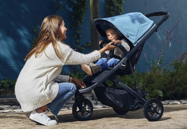 thule stroller weight