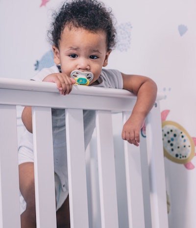 Baby biting clearance crib paint