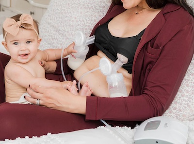 Pumping bra for preventing back pain while pumping