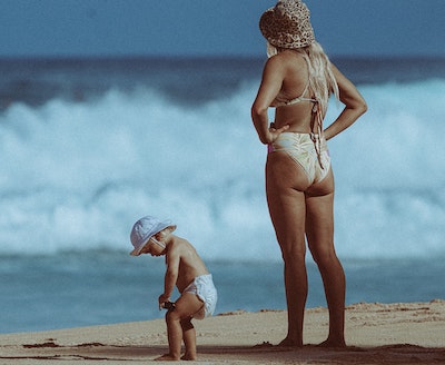 My Toddler Rubbed Sun Cream Into His Eyes what should I do