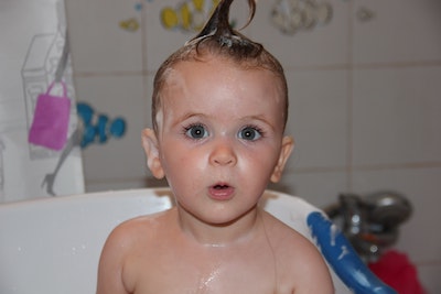 What Can I Use To Clean My Baby's Bathtub