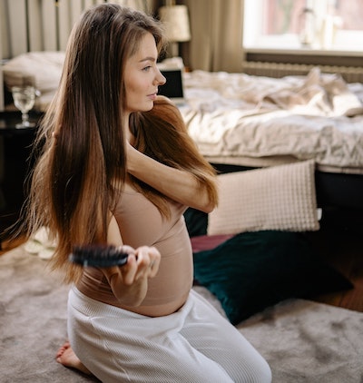 What Does Pregnancy Do To Your Hair