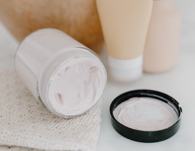 Is Niacinamide Serum Safe During Breastfeeding?
