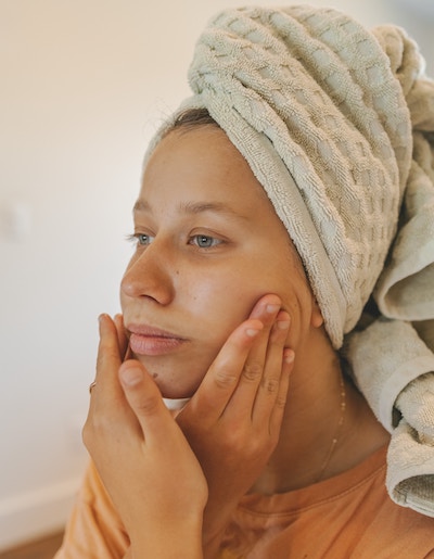 Does Niacinamide Pass Through Breast Milk?