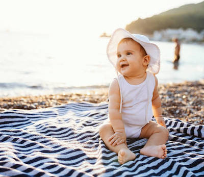 How Should I Dress My Baby For 80 Degrees Outside?