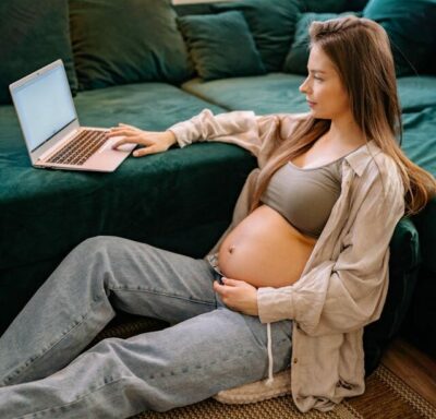 When Should I Stop Wearing Tight Jeans During Pregnancy?